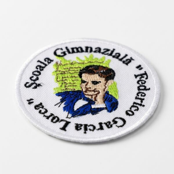 Școala Gimnazială Federico Garcia Lorca București sigla brodată
