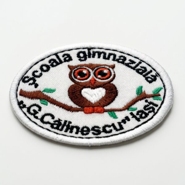 Școala Gimnazială G. Călinescu Iași sigla brodată