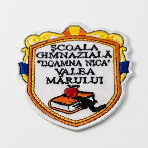 Scoala Gimnaziala „Doamna Nica Valea Marului Sigla Brodata Scoala Gimnaziala „Doamna Nica Valea Marului Sigla Brodata